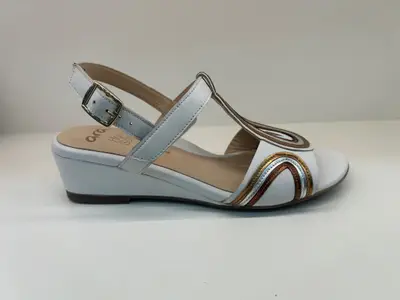 Chaussure Ara femme, disponible chez Boots Toulon