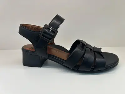 Chaussure Ara femme, disponible chez Boots Toulon